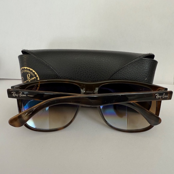 Ray-Ban Boyfriend Sunglasses in Tortoise with Brown Gradient Lense - Picture 3 of 7